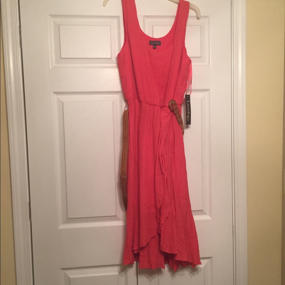 NWT Luxology Size 12 Peachy Orange Dress with belt